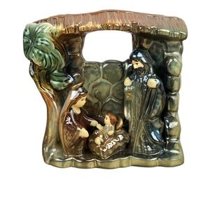 Ceramic Christmas Nativity Scene with Joseph, Mary and Baby Jesus 4” x 4”